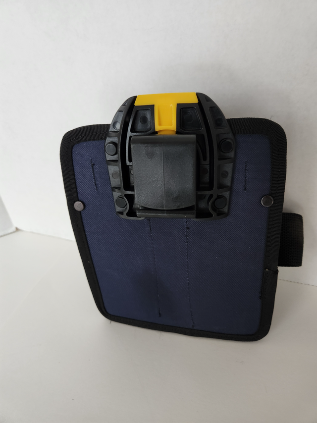 Mastercraft Nylon Clip On Tool and Nail Pouch in Hand Tools in Mississauga / Peel Region - Image 3