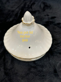 SOLD OUT - Large Val’dor Royal Albert tea pot lid . 