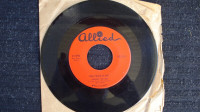 Charlottetown - Johnny Wayne - 45 RPM single record