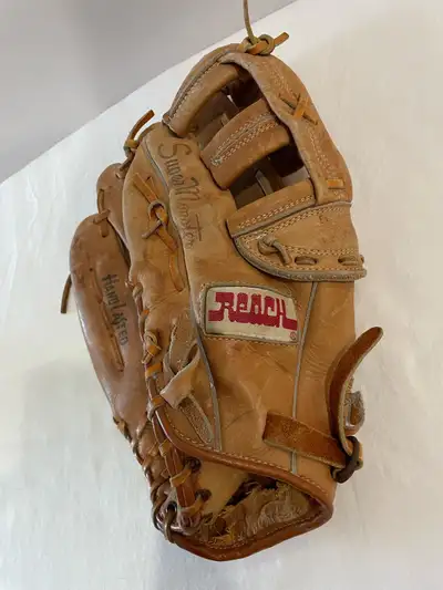 Reach Baseball Glove (RIGHT  HAND), View more