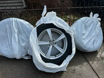 Volvo tires that have been on 2022 Volvo XC90. Good amount of tread remaining. Michelin 235/60/18. A...