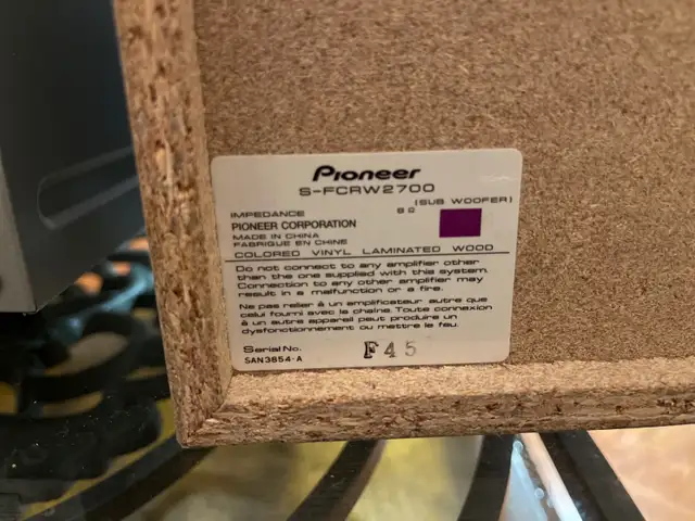 Pioneer SX-316 receiver with speakers in Stereo Systems & Home Theatre in Markham / York Region - Image 9