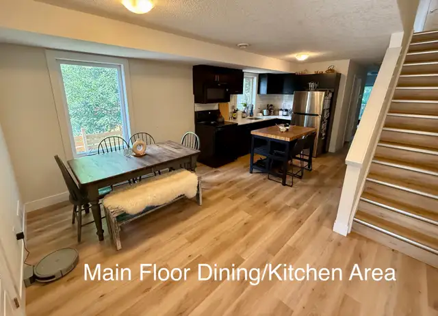 Spacious 1,400 sqft, 3 BR apartment, 2 free Parking - SEPT 1st
