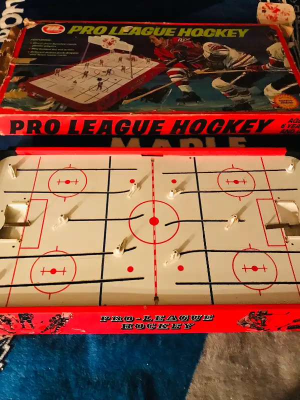 HALEX TABLE HOCKEY GAME DISASSEMBLED - STIGA RODS - MORE GAMES in Toys & Games in Winnipeg - Image 7