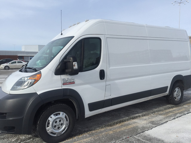 2018 Ram Dodge ProMaster Cargo Van 2500 High Roof 159" dans Autos et camions  à Ville de Montréal