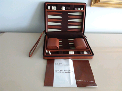 Jeu de Jacquet ou Backgaman. Avec livret d'instruction., View more