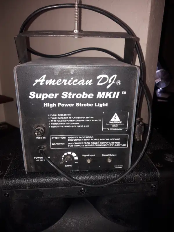 Strobe Light in Performance & DJ Equipment in Kitchener / Waterloo - Image 3