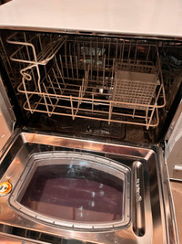 Small dishwasher