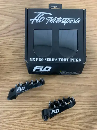 Flo Motorsports Footpegs - Black - FPEG-793 Bought for 2021 YZ450F, less than 10 hours of use. My 45...