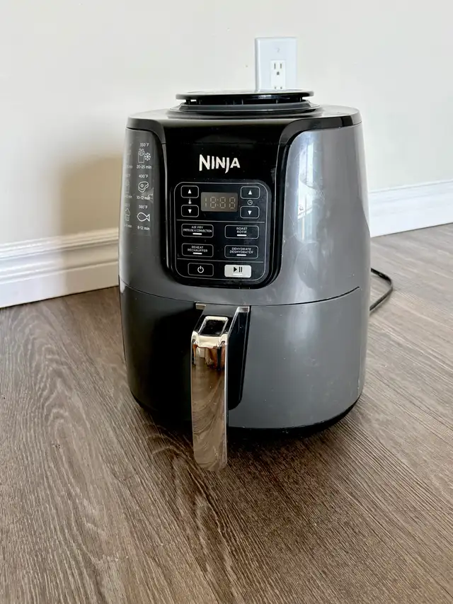  Ninja 4-Quart Air Fryer (4-in-1) – Excellent Condition