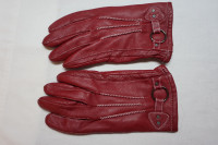 BRAND NEW, Perrin Collection, Women’s Leather gloves, Size 7