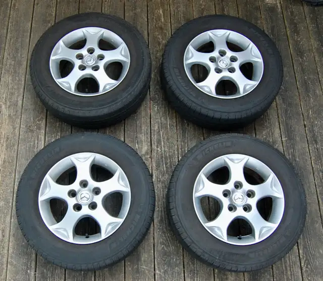 All season tires 205 65 R15 Michelin Defender 205/65/R15 in Tires & Rims in Ottawa - Image 2