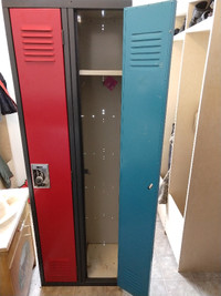 Set of 2 metal school lockers