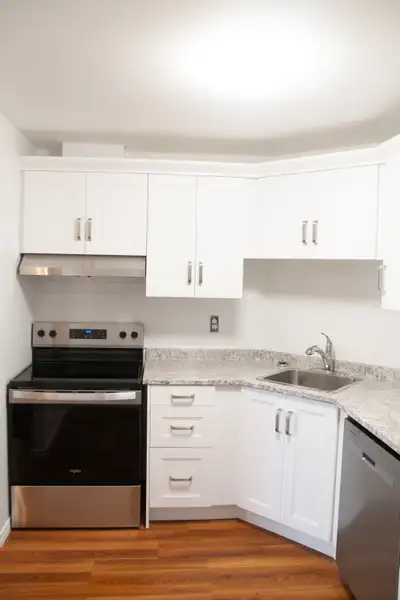 Luxury one bedroom apartment with new renovated kitchen and bathroom. Unit is air conditioned with n...