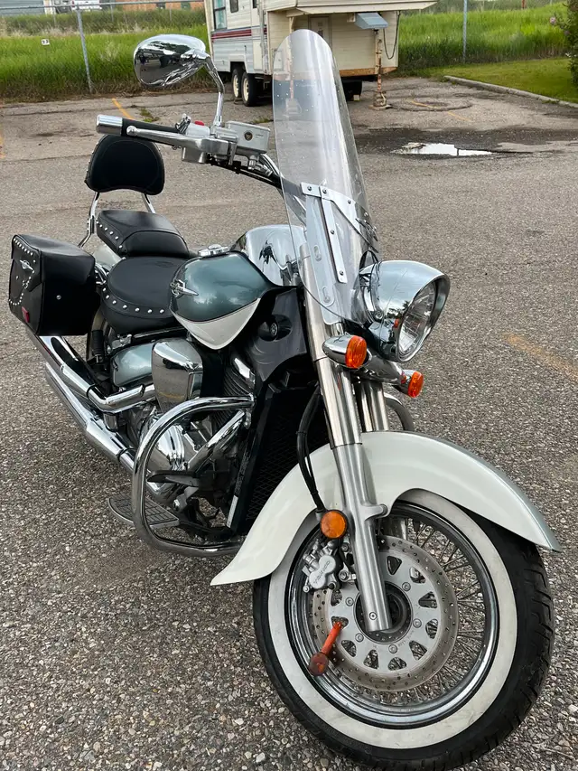 Heather in Street, Cruisers & Choppers in Calgary - Image 5