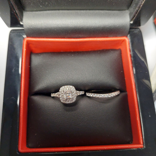 White gold engagement and wedding rings size 7.5 in Jewellery & Watches in Moncton - Image 3