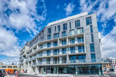 Cite Midtown Saint-Laurent 2BDRM Penthouse Apartment for Rent