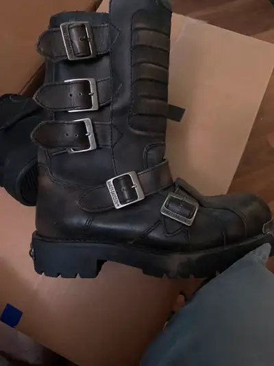 Harley-Davidson executioner never worn size 8 I also have them in black slightly used for 100 new bu...