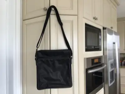 MATT & NAT BLACK CROSS BODY MESSAGER BAG , View more