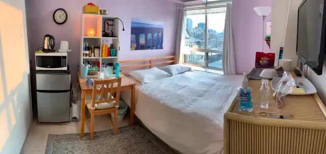 King and Bathurst Toronto Furnished Room in Condominium