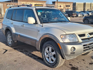 2005 Mitsubishi Montero Limited