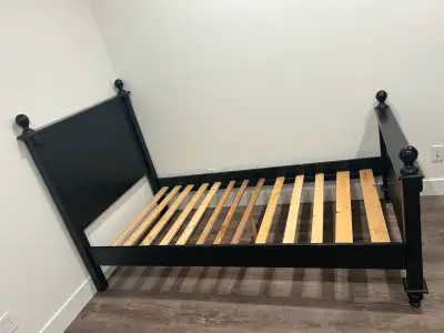  Pottery barn twin size bed frame , View more