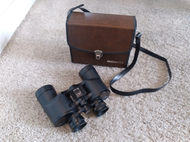 Bushnell Insta focus binoculars | Fishing, Camping & Outdoors | Winnipeg |  Kijiji