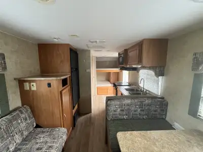2008 Kodiak Scamper 18’ trailer with 4’ slide out the back. Sleeps 6-7. Everything works, good condi...
