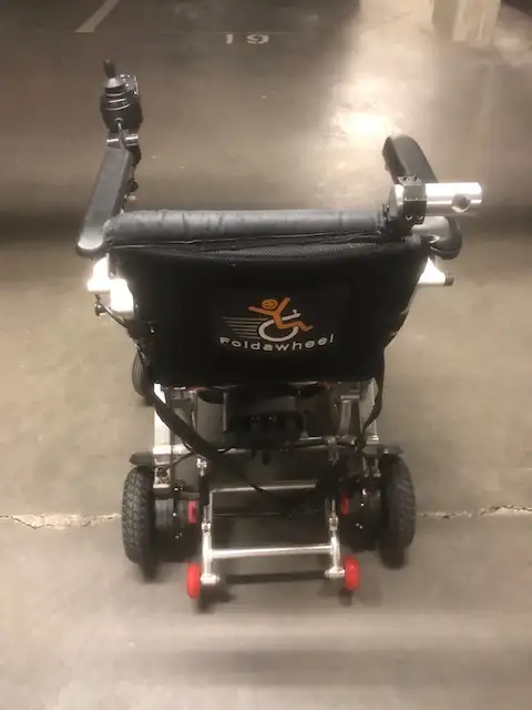 Power wheel chair that folds up62863282050562122