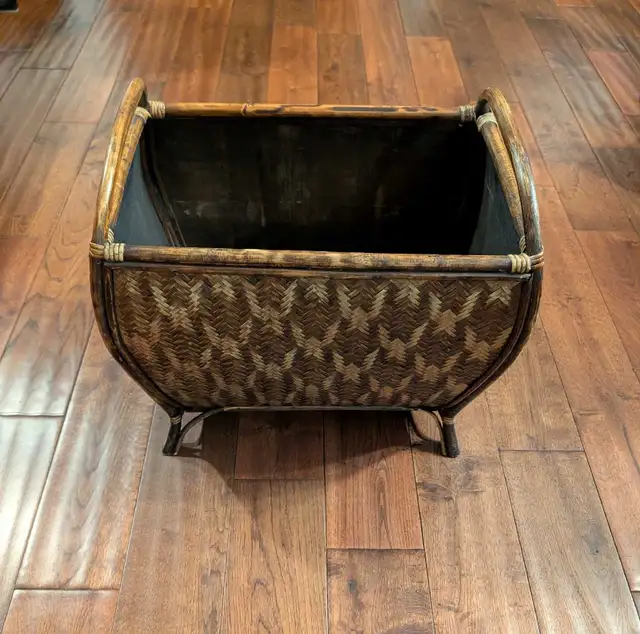 Wooden Home Decor - decorative basket, lamp, wall hangings/signs in Home Décor & Accents in Norfolk County - Image 8