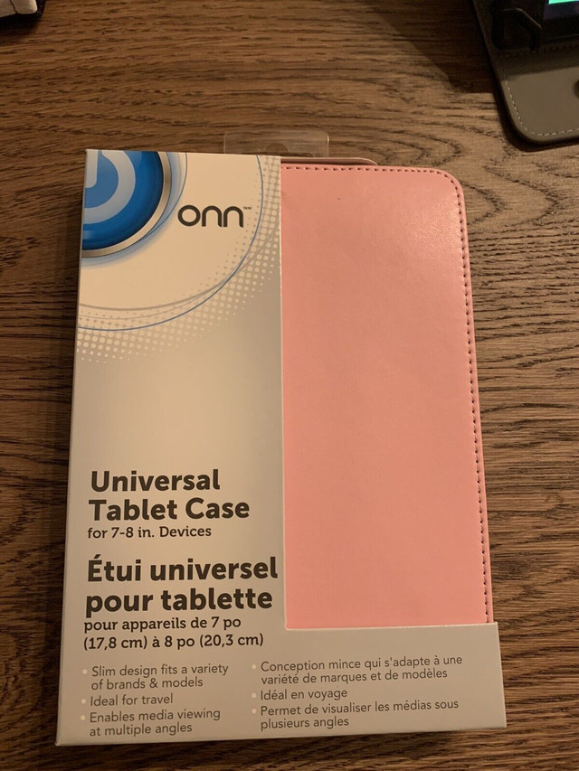 Universal Tablet Case 7-8” in iPad & Tablet Accessories in Gatineau