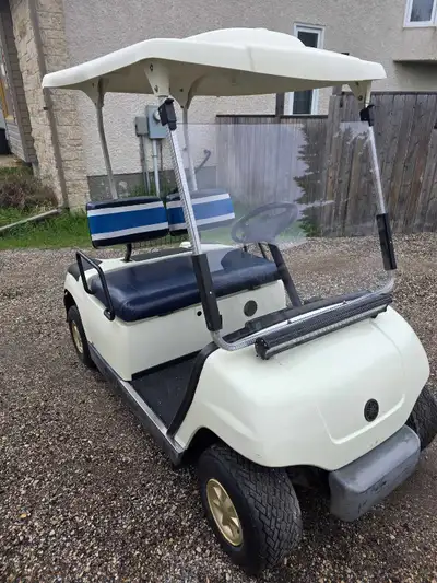 2006 Yamaha golf cart with 48v lithium battery. Battery is from 2023 and has approximately 2yrs warr...