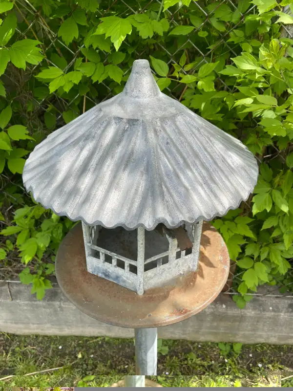 Vintage Aluminum and Cast Iron Gazebo Standing Bird Feeder in Outdoor Décor in Oshawa / Durham Region - Image 7