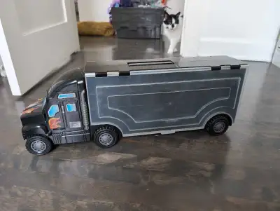 Camion pour ranger des voitures styles Majorettes / hot wheel Peut servir de draisienne / à califour...