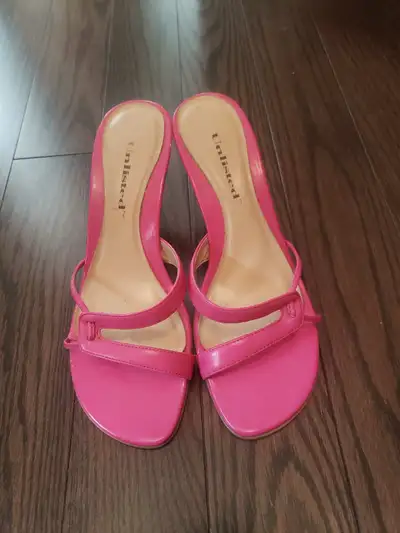 Shoes- Women's, View more
