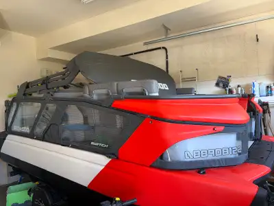 2023 Switch. Cruise. 230hp. 36hrs. Ski pole. Dock fenders. Trailering and mooring covers. Anchor. Fi...