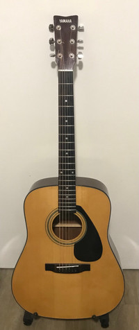 Acoustic Guitar - Yamaha 01DS