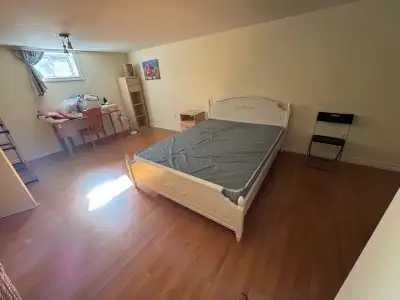 rent 1 super big bedroom near islington subway sta. (Etobicoke)