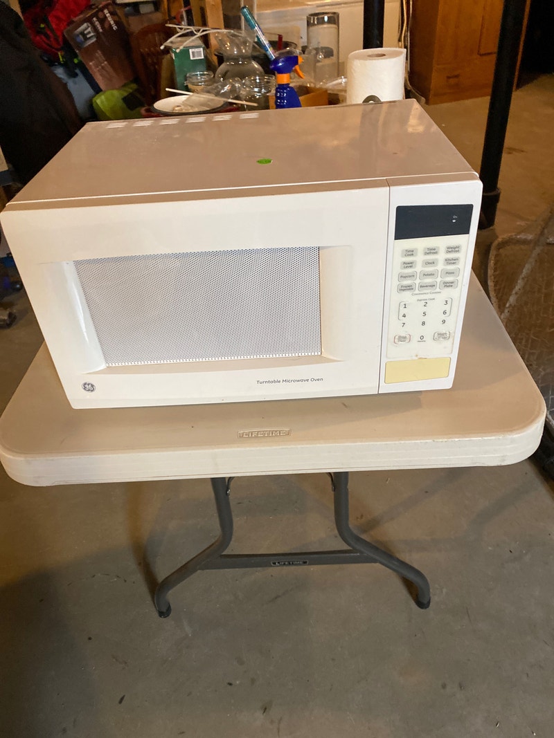 GE microwave 1.1 cubic foot. Microwaves & Cookers Saskatoon Kijiji