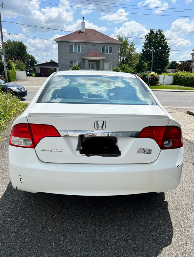 Honda Civic 2010 dans Autos et camions  à Laval/Rive Nord - Image 2