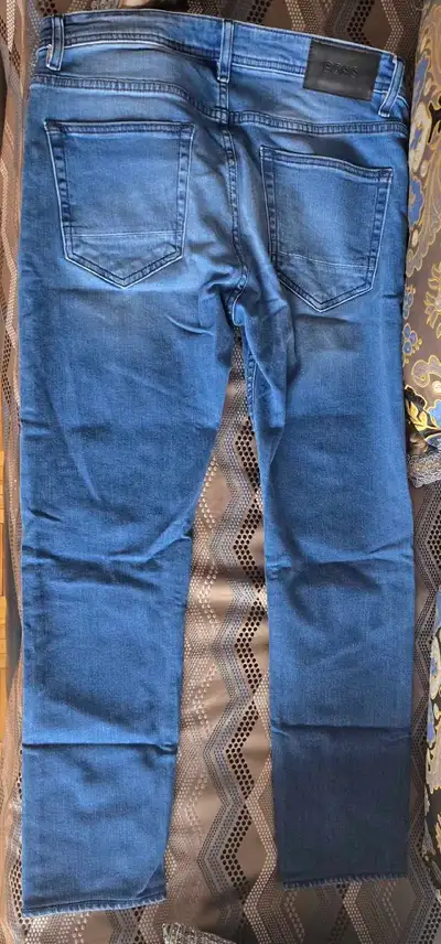 Blue Jeans neuf/New, View more