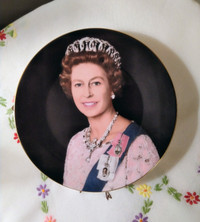 Queen Elizabeth ii Silver Jubilee Plate