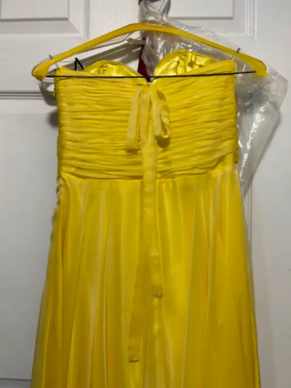 Alyce evening formal/bridesmaid/grad dress - yellow sz 4 in Women's - Dresses & Skirts in Calgary - Image 4