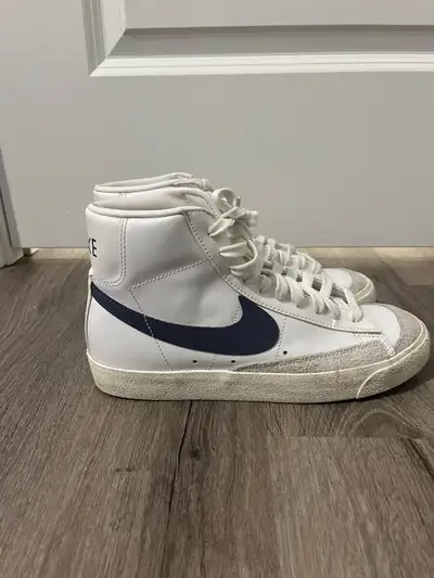 Nike Blazers W 8.5, View more
