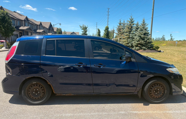 2010 Mazda 5 in Cars & Trucks in Oakville / Halton Region - Image 2