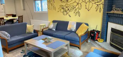 unit in house for rent Square One