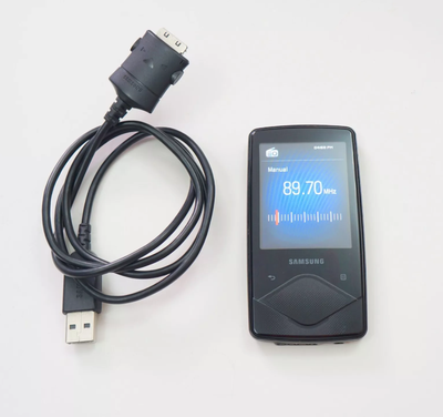 Samsung YP-Q1 MP3 Player - FLAC Player, View more