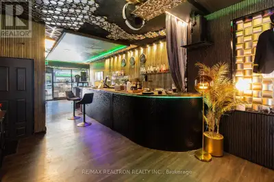 Annex Area 533 Bloor St West . This unit is fully built-out, turn-key operation . Rent 8500+2000(TMI...