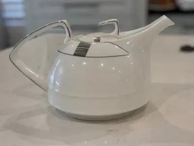 Teapot German made Hutschenreuther bone china. North Oshawa, View more