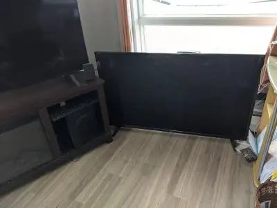 TV 55 PO. 4K  $200 PEUT SERVIR AUSSI COMME ÉCRAN D (HDMI), View more